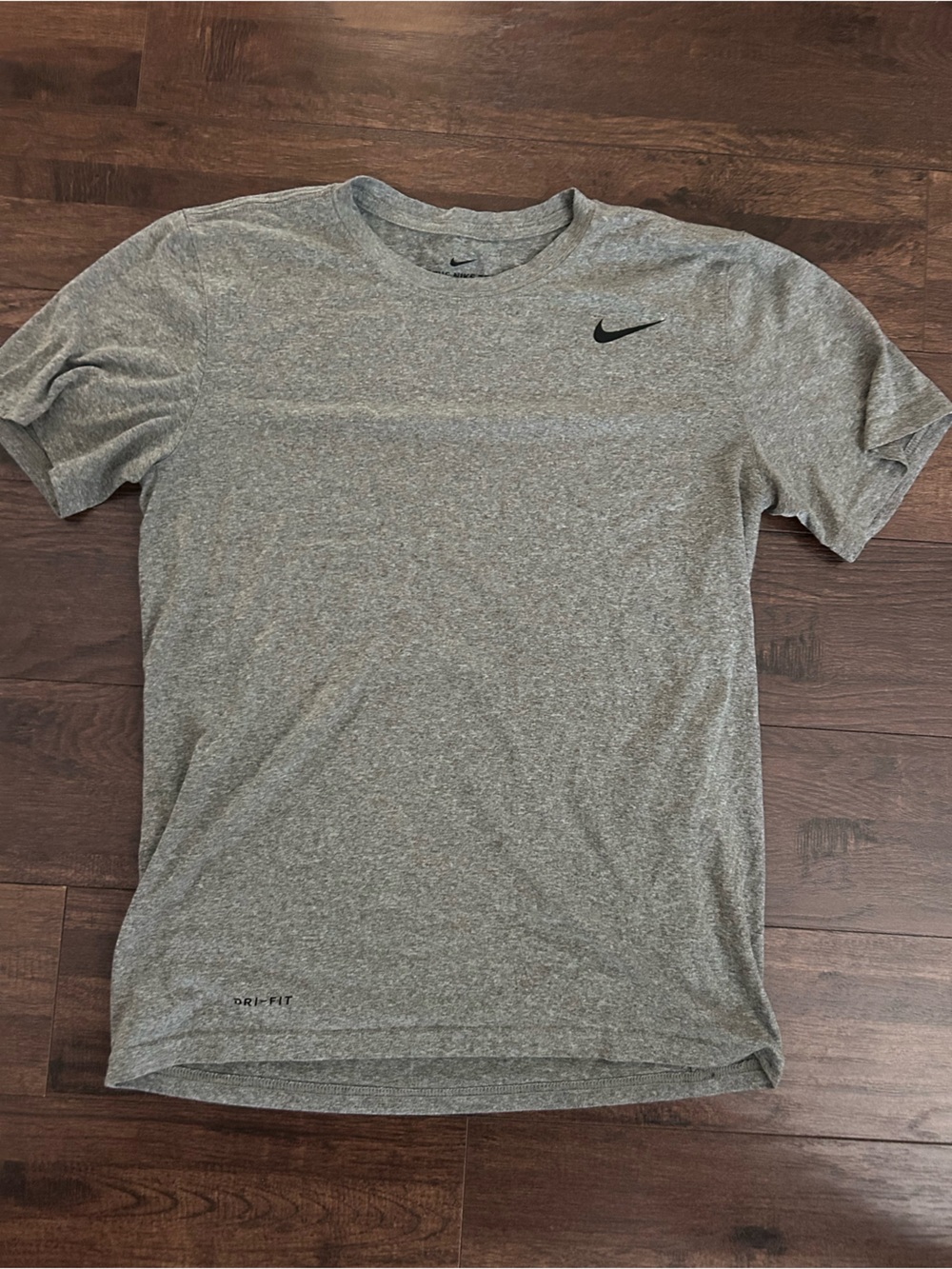 Nike Heather Gray Athletic Short Sleeve Tee - Picture 1 of 4
